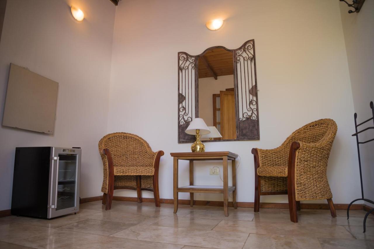 Casa De Coria Bed and Breakfast Chacras de Coria Eksteriør billede